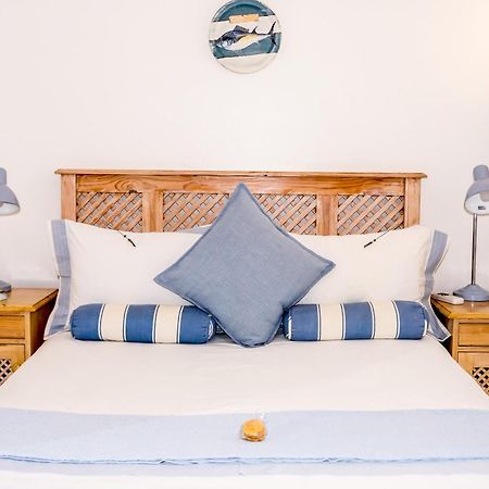 Bed and Breakfast On The Bay à Port Elizabeth Extérieur photo