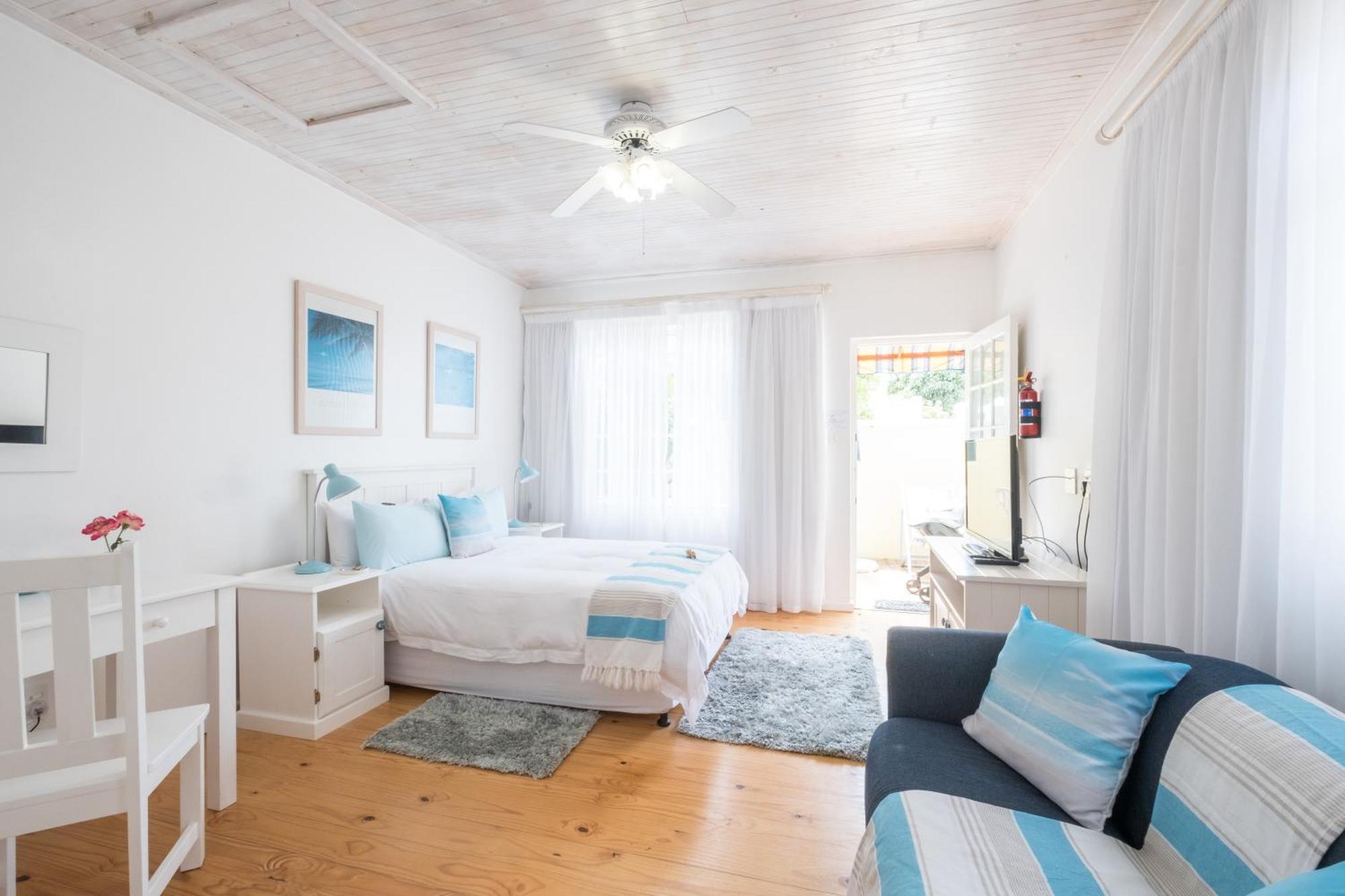 Bed and Breakfast On The Bay à Port Elizabeth Extérieur photo