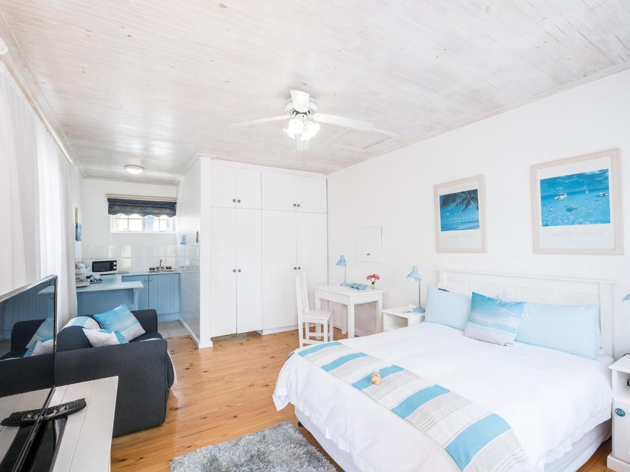 Bed and Breakfast On The Bay à Port Elizabeth Extérieur photo